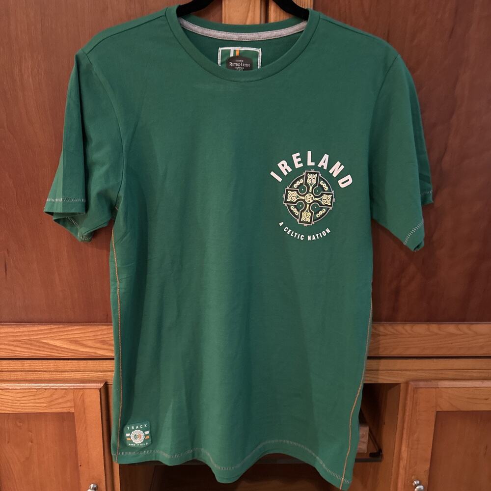 Retro Irish Unisex T-Shirt Green Ireland Patch Celtic Nation Track & Field